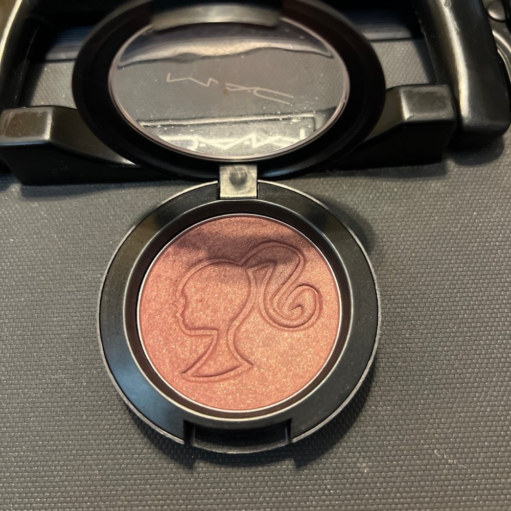 MAC Barbie FAb